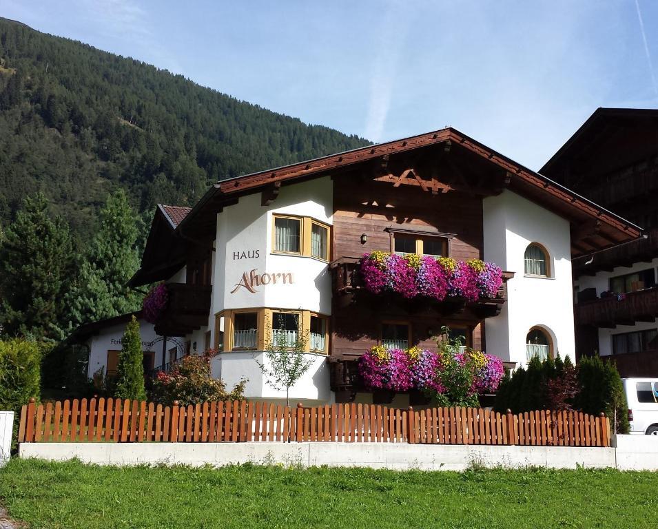 Ferienhaus Ahorn Neustift im Stubaital Buitenkant foto